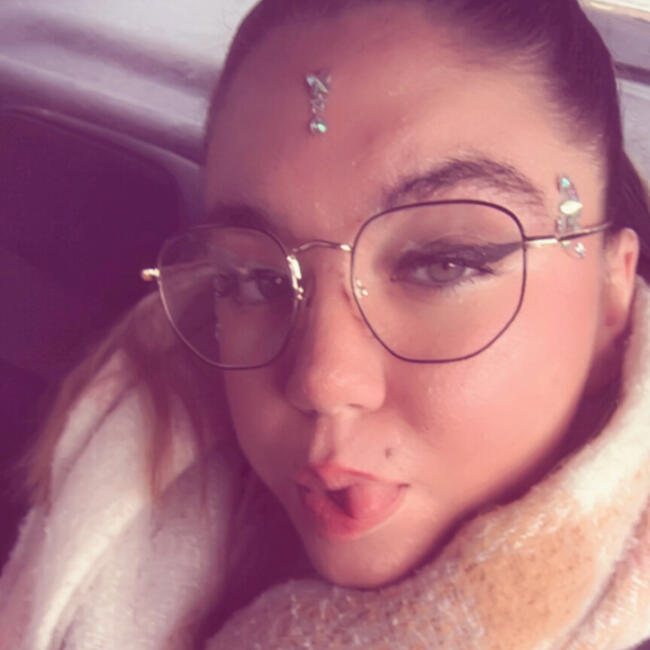 Babysitter in Rochefort: Lorine