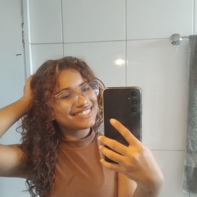 Babysitter in Governador Valadares: Emely