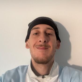 Babysitter in Meulan-en-Yvelines: Nathan