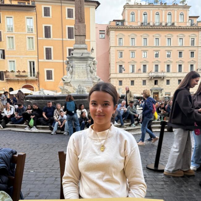 Nanny in Madrid: Carlota