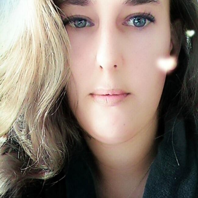 Job de garde d'enfants à Montjean: Stephanie