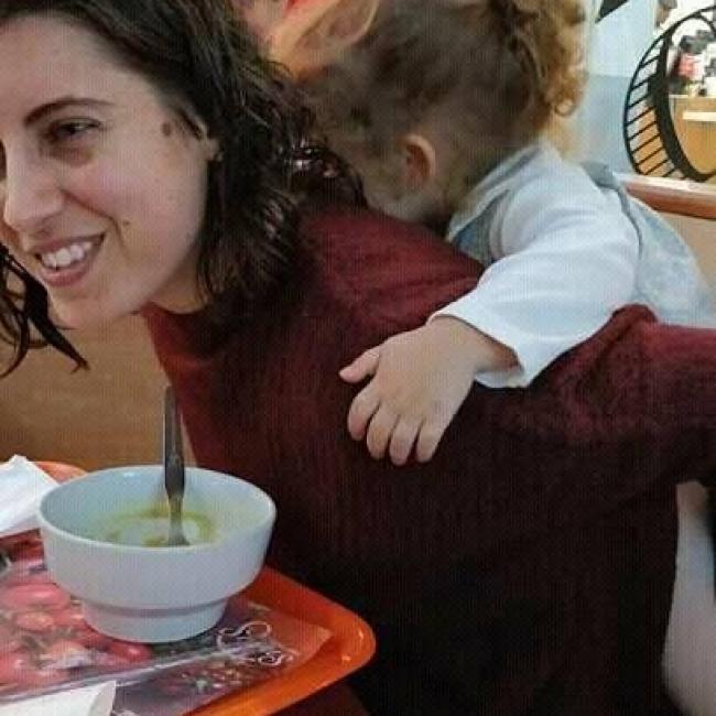 Babysitter in Lisbon: Ana