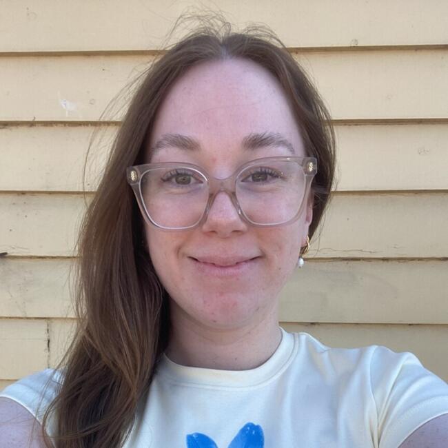 Babysitter in Melbourne: Esther