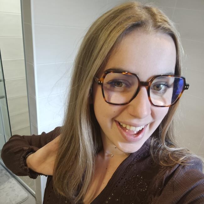 Babysitter in Issy-les-Moulineaux: Méline