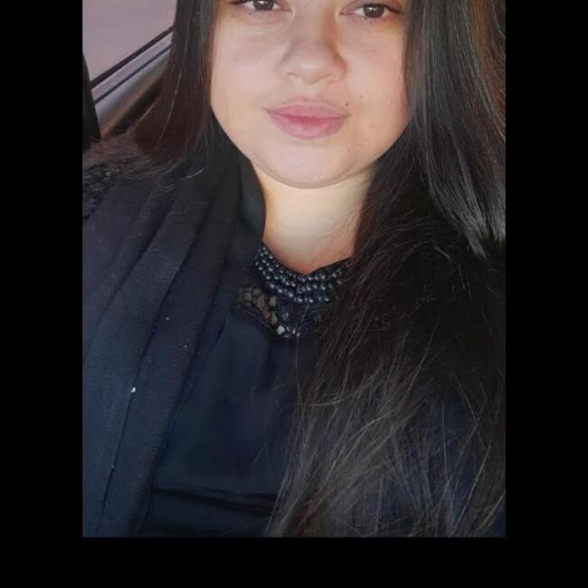 Babysitter in Vinhedo: Elaine