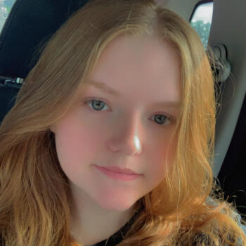 Babysitter in St. Petersburg: Alexandria