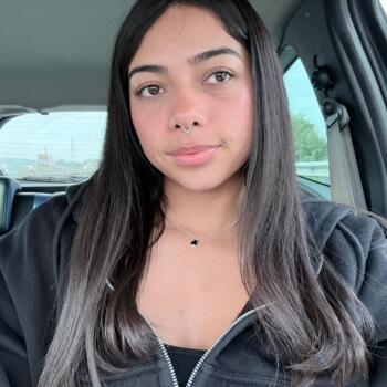 Babysitter in Vic: Milena