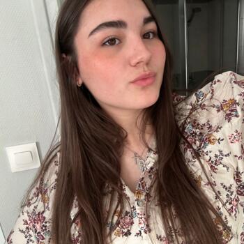 Babysitter in Brive-la-Gaillarde: Yaelle