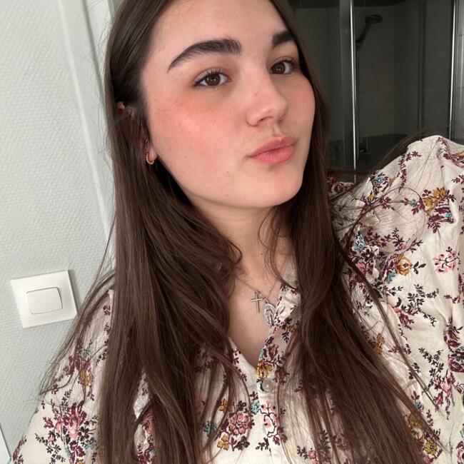 Babysitter in Brive-la-Gaillarde: Yaelle