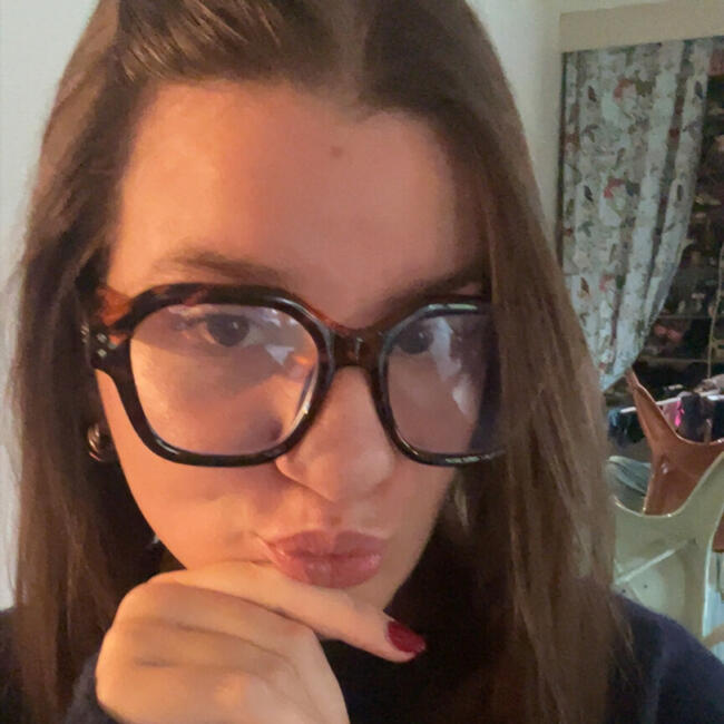 Babysitter in Caen: Vicky