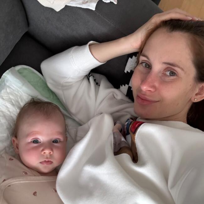 Babysitting job in Cascais: Алёна