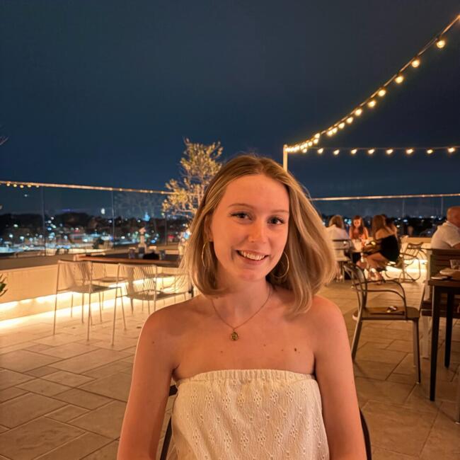 Babysitter in Sydney: Bree
