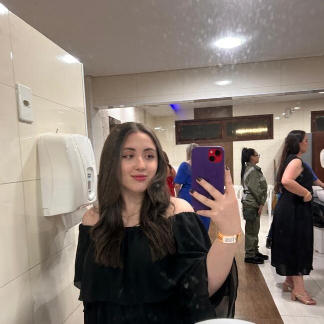 Babysitter in Blumenau: Beatriz