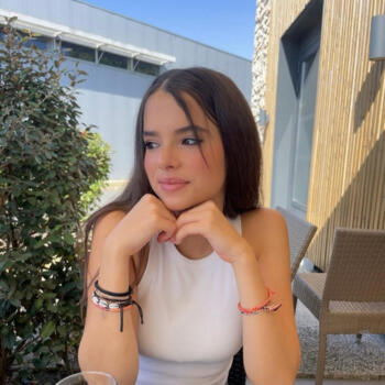 Babysitter στην περιοχή Ρεν: Lillie-mei