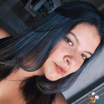Babysitter in Brasília: Lavynia