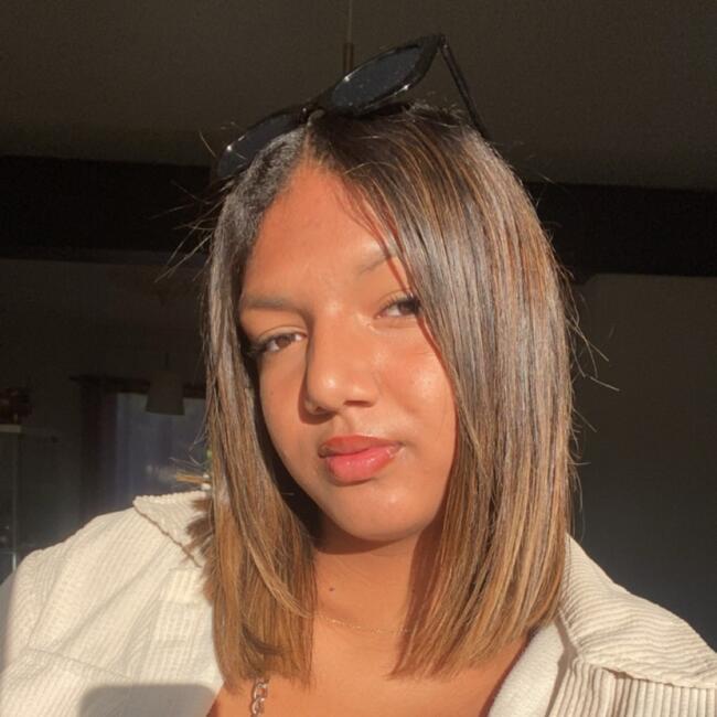 Babysitter in Loudéac: Neela