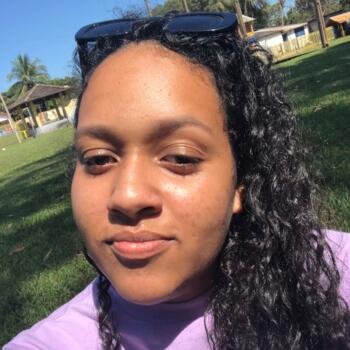 Babysitter in Cuiabá: Vitória