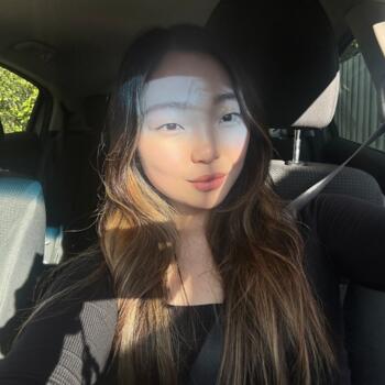 Babysitter in Melbourne: Erica