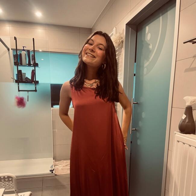 Babysitter in Bornem: Iliana van laer