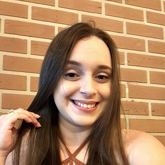 Babysitter in Brasília: Taisa