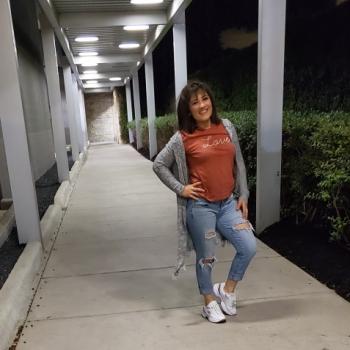 Babysitter Houston: Mirella