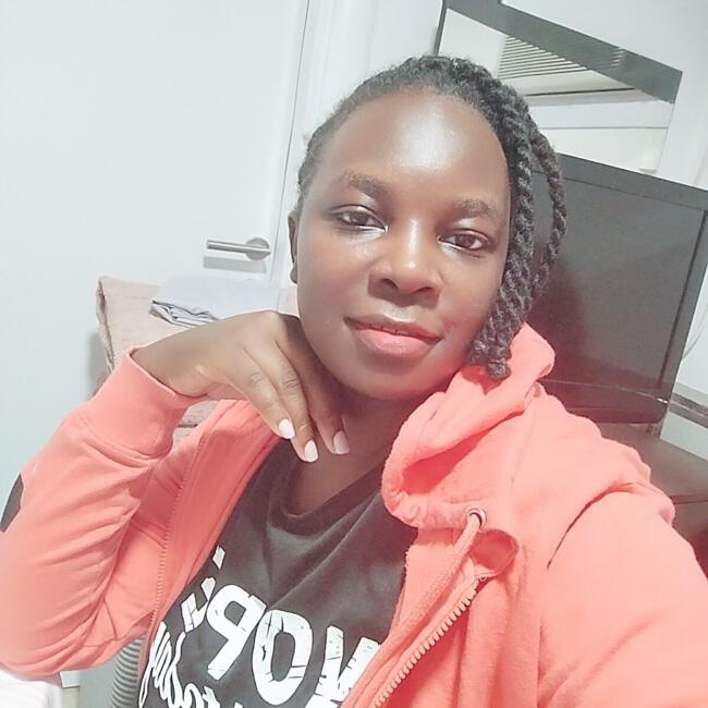 جليسة أطفال في الدوحة: Melvin