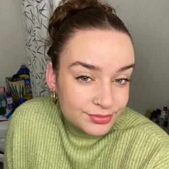 Babysitter in Saint-Cyr-sur-Loire: Amelie