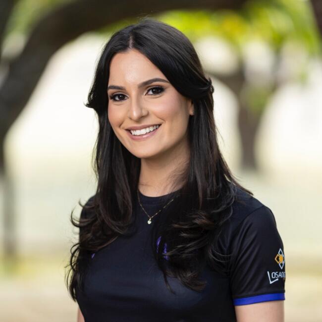 Babysitter in Pará de Minas: Tamires