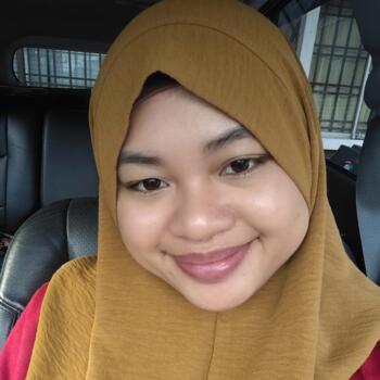 Babysitting job in Pasir Gudang: babysitting job Shamira