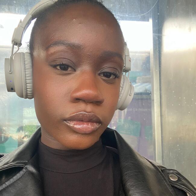 Babysitter in Créteil: Serena