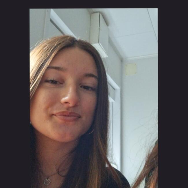 Babysitter in Hasel: Amy