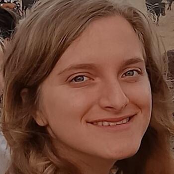 Babysitter in Paris: Fiona