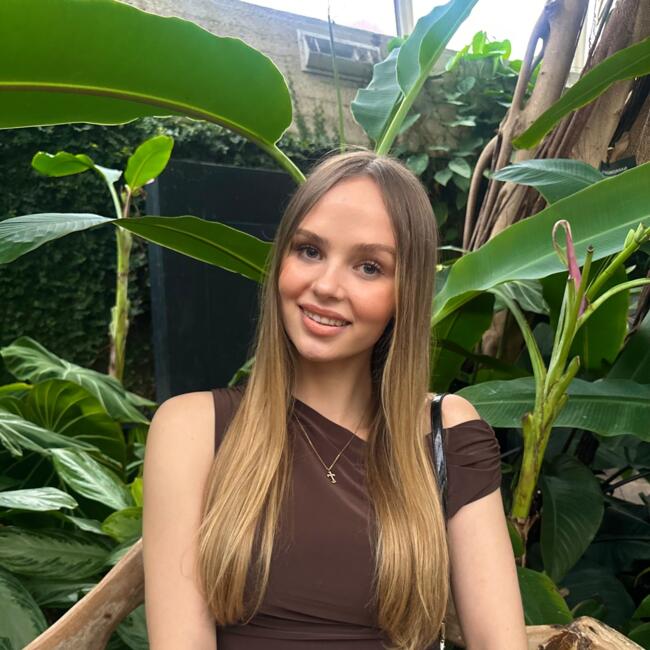 Babysitter in Vancouver: Jayde