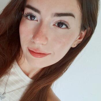 Niñera en Bahía Blanca: Iara