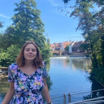 Babysitter in Nice: Louise