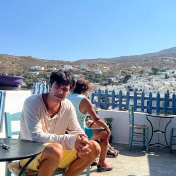 Babysitter στην περιοχή Αργυρούπολη: Nikolaos