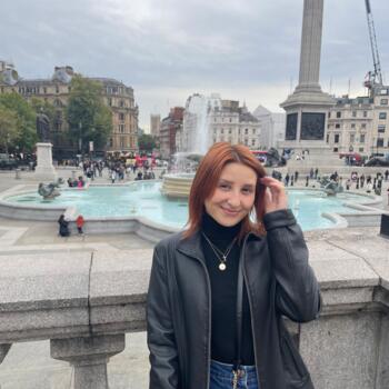 Babysitter London: Ana