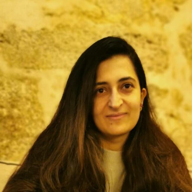 Babysitting job in Leiria: Ghuncha