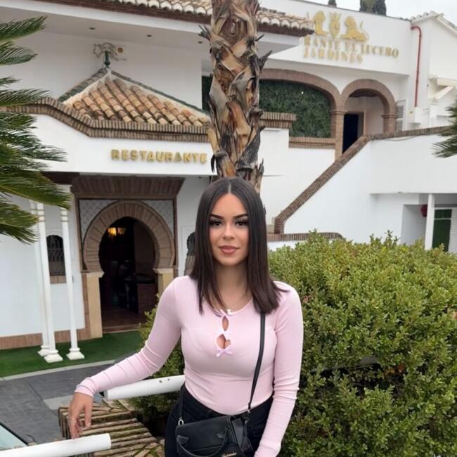 Nanny in Huétor Vega: Lola