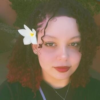 Babá em Barretos: Izabelli