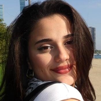 Babysitter in Vienna: Fatima