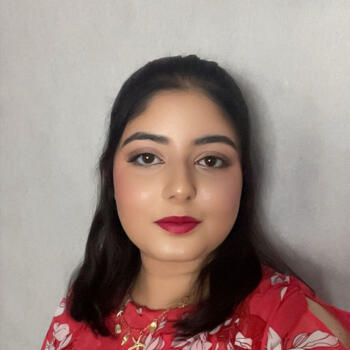 Babysitter in Dewsbury: Aminah