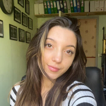 Baby-sitter Theuville (Île-de-France): Alicia