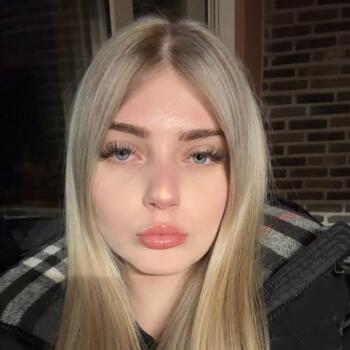 Babysitter in Lanaken: Christina