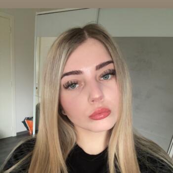 Babysitter Lanaken: Christina