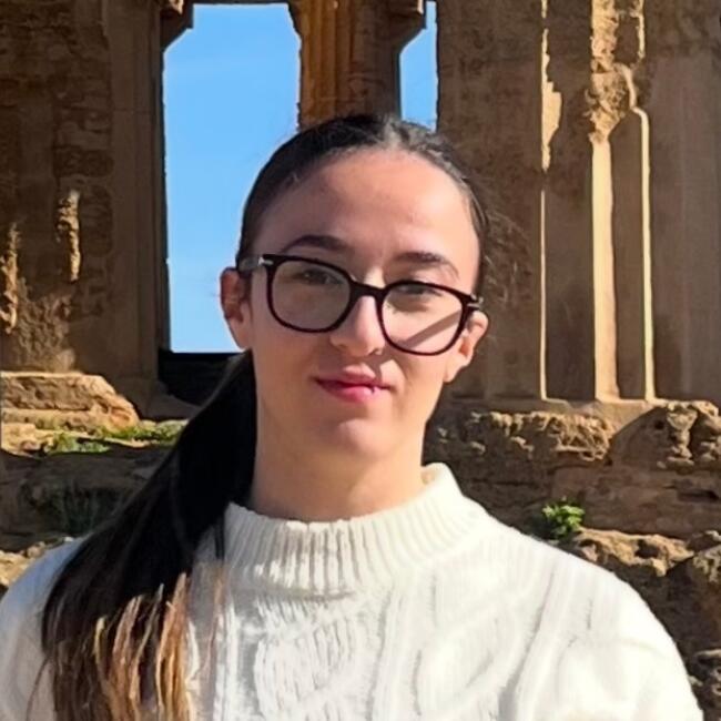 Niñera en Siracusa: Roberta