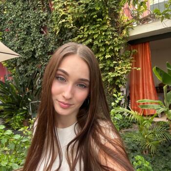 Babysitter in Brno: Veronika