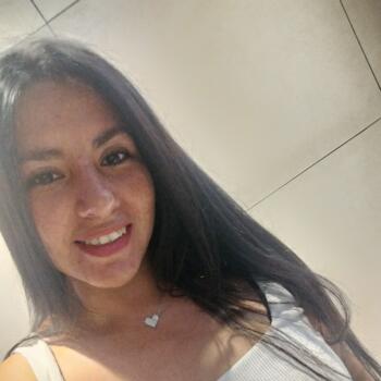 Niñera en Caseros (Buenos Aires): Romina Elisabet