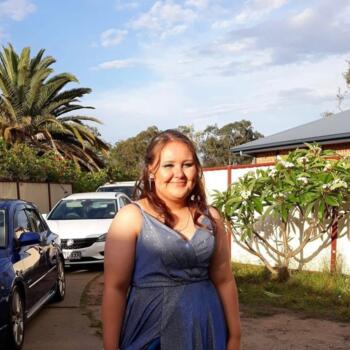 Babysitter in Brisbane: Courtney