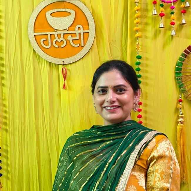 लुधियाना में बेबीसिटर: Sumanjit
